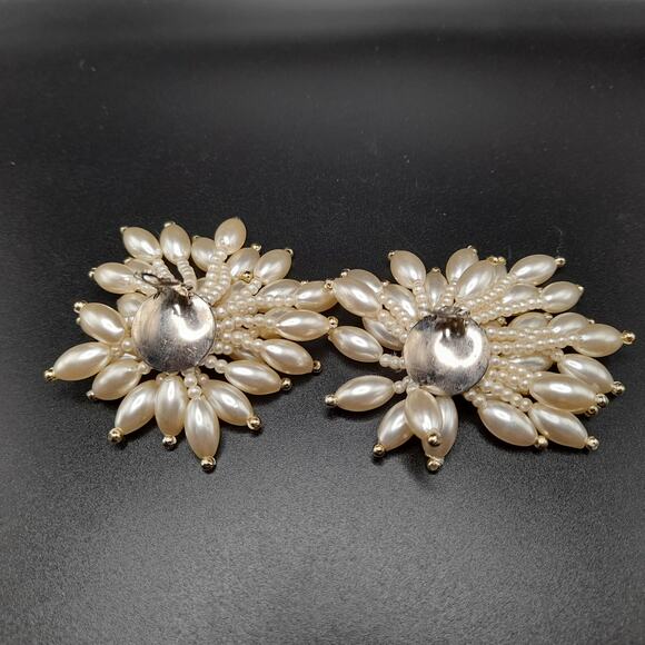 Vintage Faux Pearl Waterfall Clip-on Earrings, 2 1/2", Lucite Beads - Picture 4 of 10